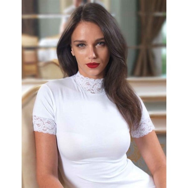 Şahinler Women's Lace Half Sleeve Undershirt B628